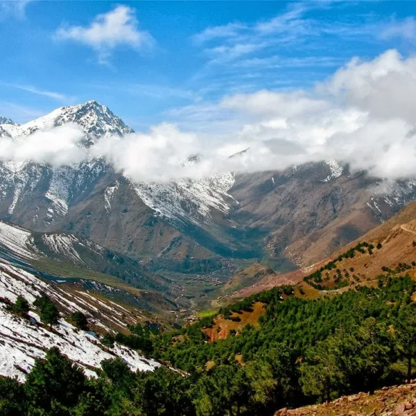 2-day guided tour from Marrakesh to Agafay and Atlas Mountains