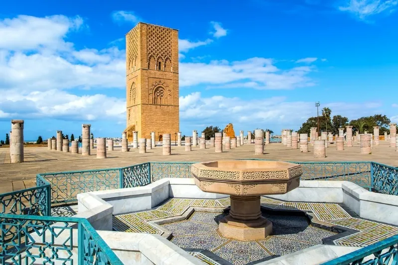 A courtyard fountain surrounded by elegant columns, featured in a 10-day Morocco itinerary.